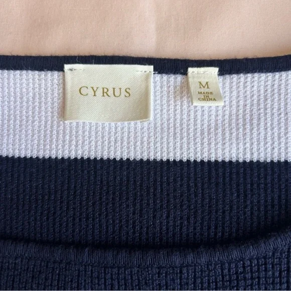 CYRUS Navy & White Striped Knit Top – Size Medium - Picture 5 of 7